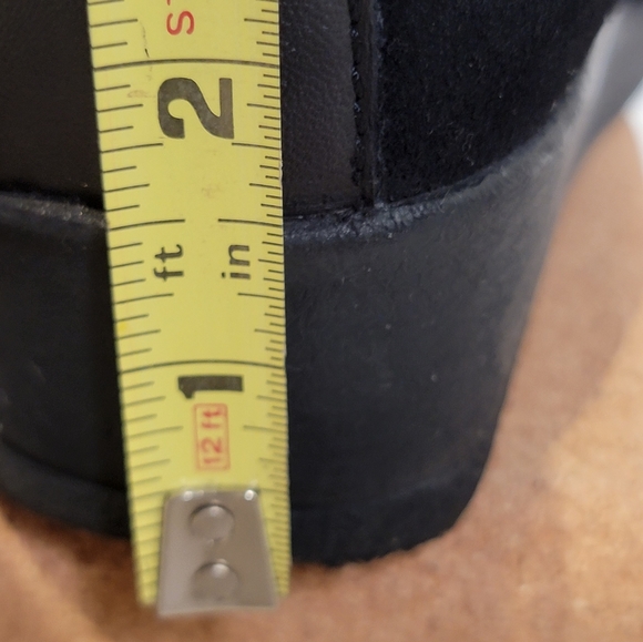 LA CANADIENNE SHANAH BOOTIES SIZE 7.5 M - Picture 11 of 11